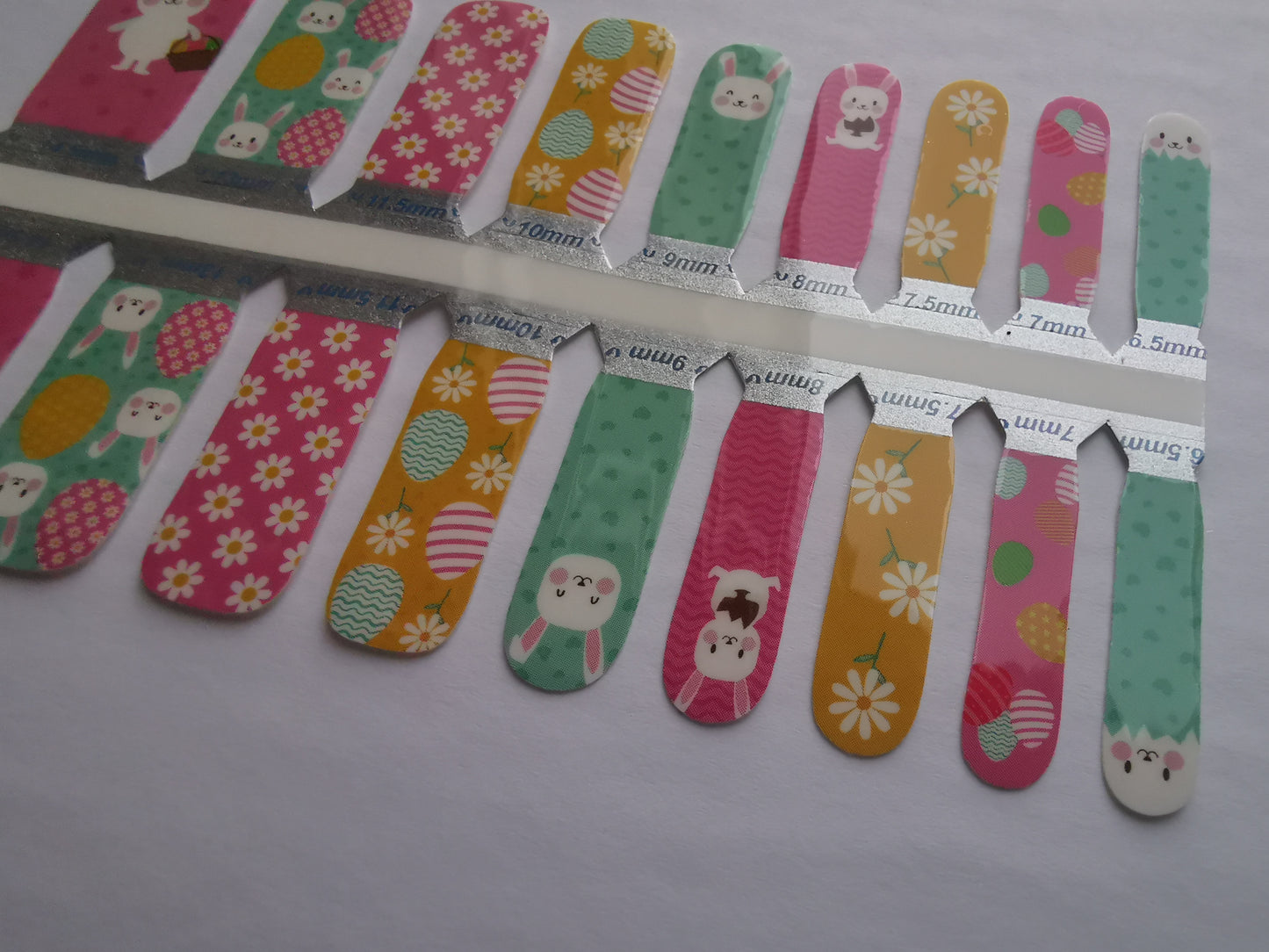 Slate Gray Easter Bunny Rabbit Daisies Eggs Pink Aqua Blue and Yellow - Kids