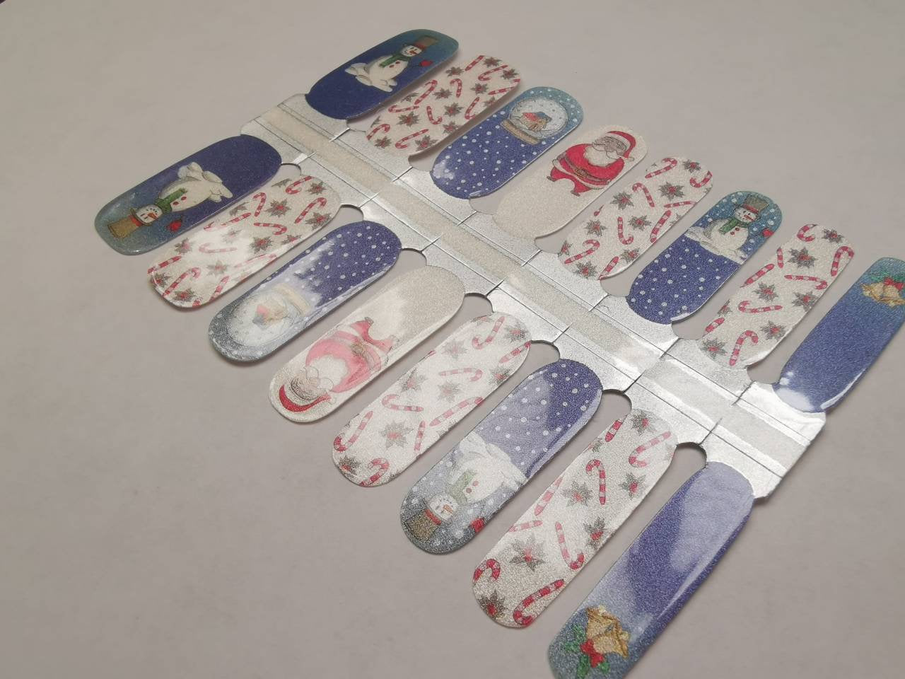 Père Noël rouge et bonhomme de neige Cannes de bonbon Noël bleu et blanc