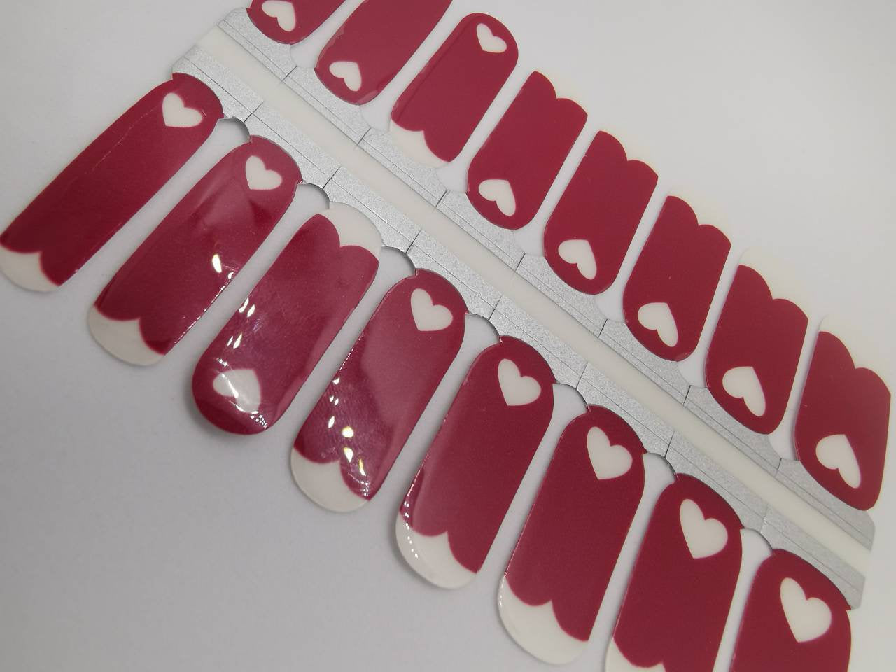 Fond Clair Rouge En Forme De Coeur French Manucure Saint Valentin Amour