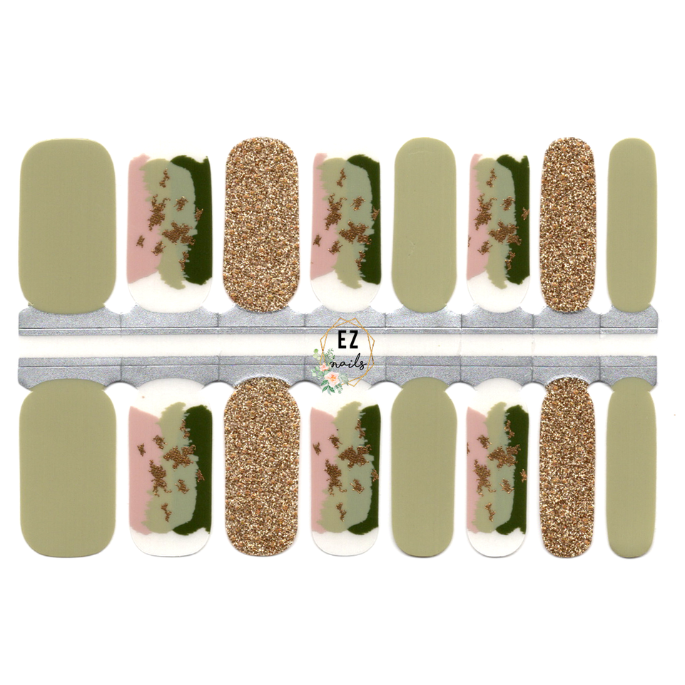 Vert olive avec patchs métalliques scintillants dorés et espace négatif