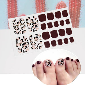 Pedicure Brown with Beige and Black Toe Nail Wraps
