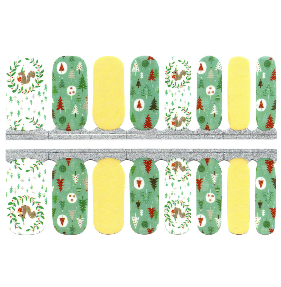 Écureuil vert et jaune avec des arbres de Noël