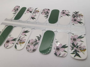 Sauver les abeilles fleurs vertes et roses avec fond blanc genre abeille