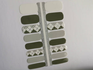 Géométrie à carreaux solides gris vert et blanc avec des accents argentés